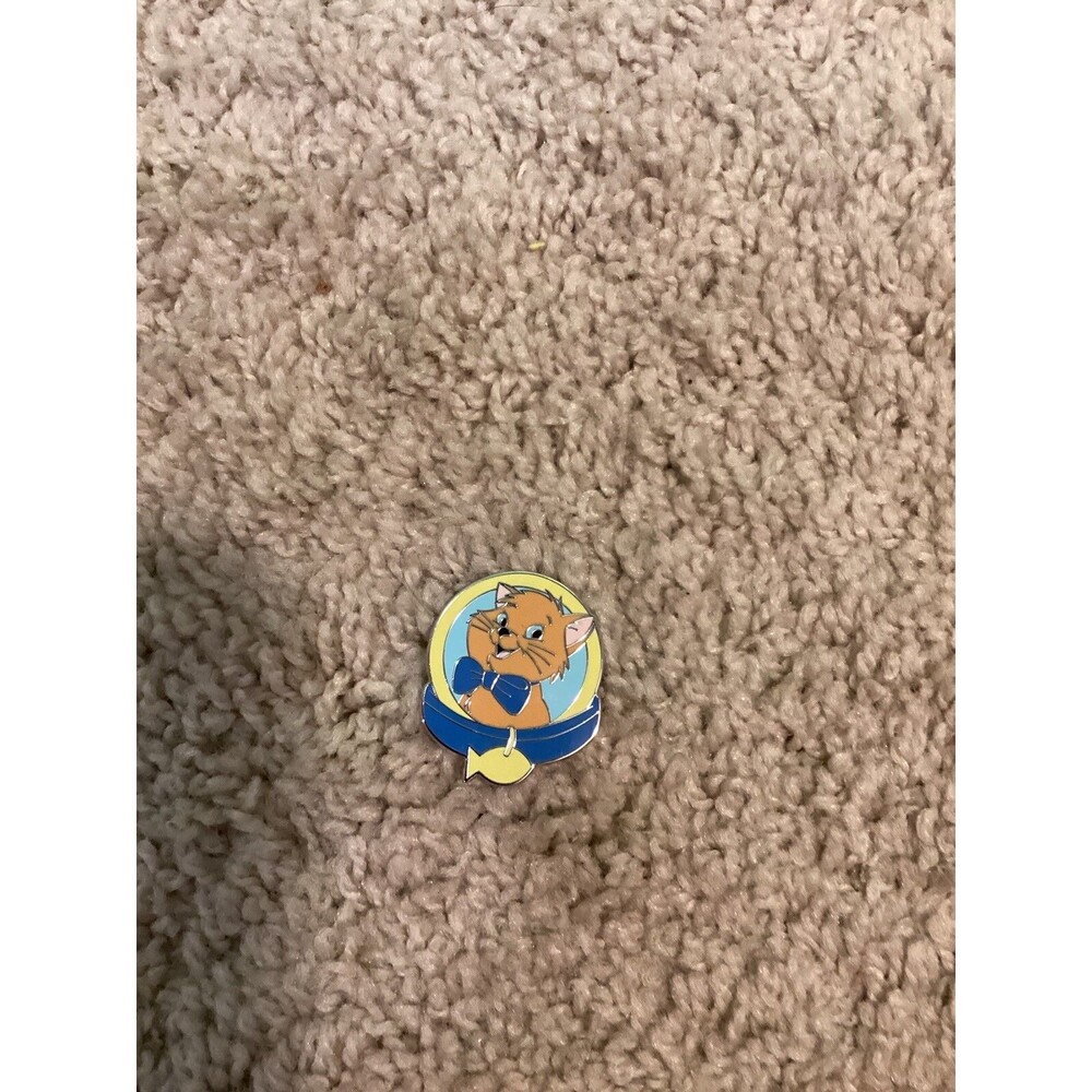 Disney Parks From Magical Mystery Pin Set Cat Collar Toulouse Aristocats